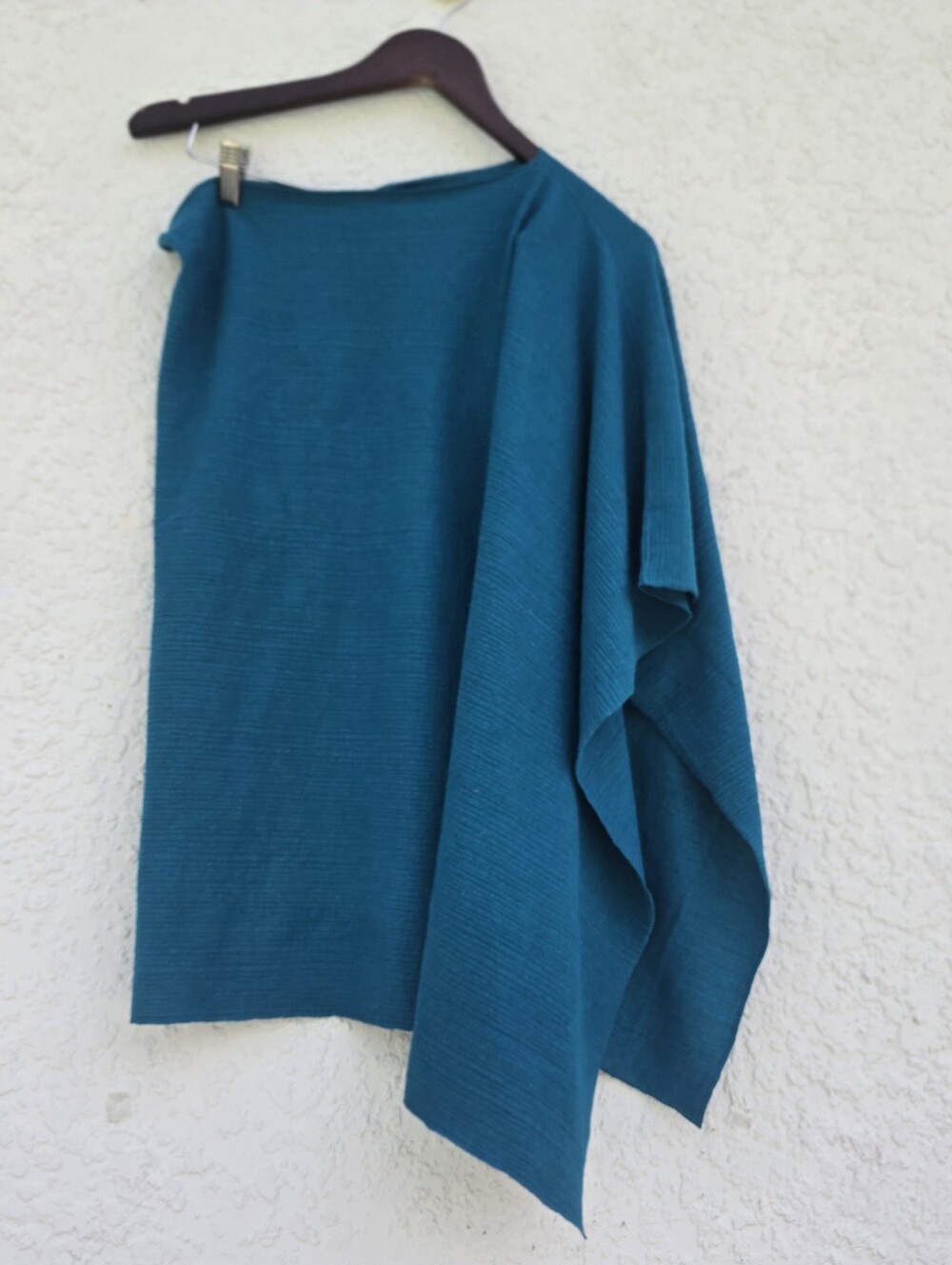Organic Linen Crepe Stretch Poncho - Picture 3 of 7